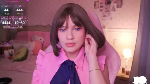 Snapshot of angelytaxx chatting on 01/30/25, 08:11 Angel online show from 01/30/25, 08:11