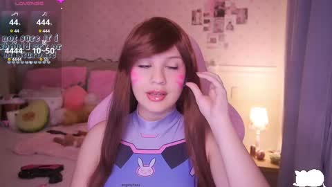 Snapshot of angelytaxx chatting on 02/09/25, 10:42 Angel online show from 02/09/25, 10:42