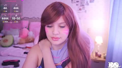 Snapshot of angelytaxx chatting on 02/09/25, 01:46 Angel online show from 02/09/25, 01:46