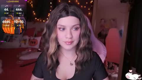 Snapshot of angelytaxx chatting on 10/28/25, 07:12 Angel online show from 10/28/25, 07:12