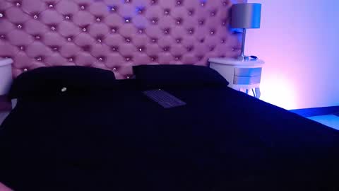 Angie online show from 02/15/25, 04:36