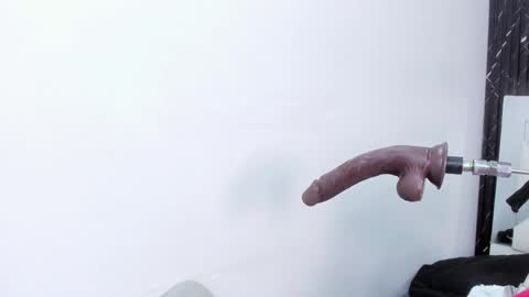 Snapshot of angie_will chatting on 03/06/25, 11:31 A N G I E.  online show from 03/06/25, 11:31