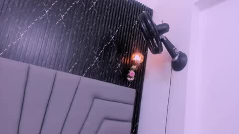 Snapshot of angie_will chatting on 10/15/25, 07:52 A N G I E.  online show from 10/15/25, 07:52