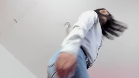 Snapshot of angieebaezz chatting on 03/04/25, 01:06 Angie online show from 03/04/25, 01:06