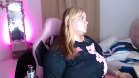 angiegranados1 online show from 04/29/26, 02:15