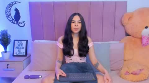 Snapshot of angiegriffin chatting on 03/05/25, 03:29 Milo ----       online show from 03/05/25, 03:29