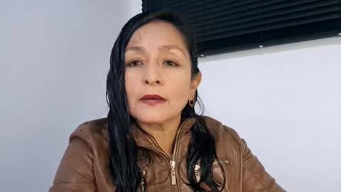 Snapshot of angiessita chatting on 02/18/25, 12:04 Angie online show from 02/18/25, 12:04
