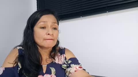 Snapshot of angiessita chatting on 02/18/25, 03:21 Angie online show from 02/18/25, 03:21
