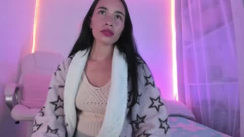 Snapshot of angiiebylpz chatting on 01/03/25, 04:11 violeth lopez online show from 01/03/25, 04:11