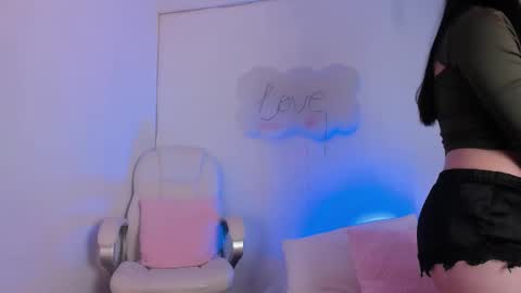 Snapshot of angiiebylpz chatting on 03/02/25, 02:32 violeth lopez online show from 03/02/25, 02:32