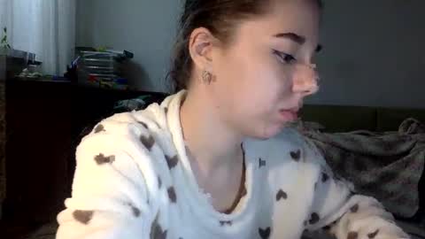 Angel Cute online show from 04/21/26, 02:51