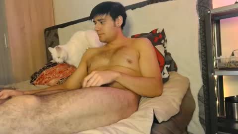 Snapshot of angrydeimos chatting on 02/18/25, 03:10 Deimos online show from 02/18/25, 03:10