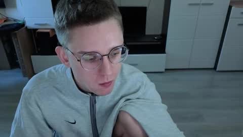 vodka online show from 11/20/25, 06:02