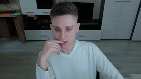 vodka online show from 01/12/26, 07:02