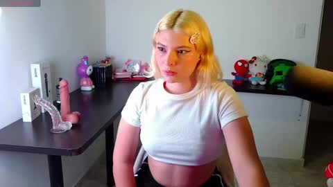 Ania online show from 04/26/26, 12:19