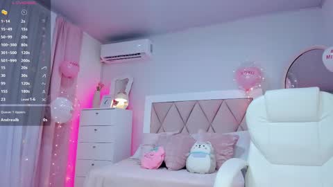 Snapshot of ania_sweet chatting on 02/15/25, 03:52 Ania online show from 02/15/25, 03:52