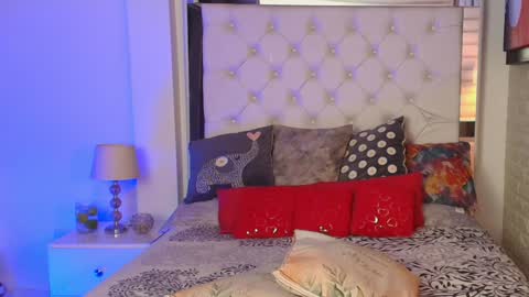 laura  online show from 01/26/25, 11:18