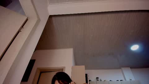 laura  online show from 07/23/26, 01:58