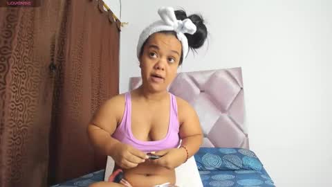 Snapshot of anierey chatting on 10/11/25, 10:08 anierey online show from 10/11/25, 10:08