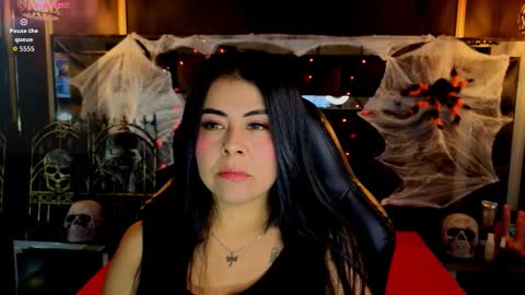Snapshot of anijoness_ chatting on 10/15/25, 04:01 Ani  online show from 10/15/25, 04:01