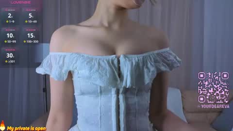 Snapshot of anika_heir chatting on 05/19/26, 04:24 Alice online show from 05/19/26, 04:24