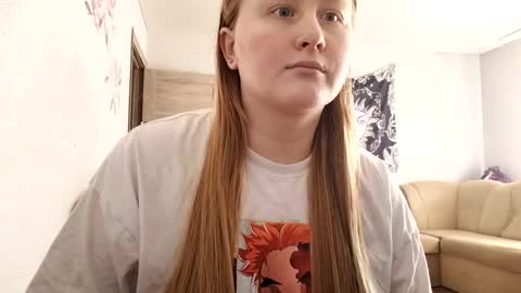 Snapshot of anika_lipps chatting on 09/24/25, 02:09 Anika online show from 09/24/25, 02:09