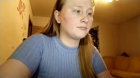 Snapshot of anika_lipps chatting on 10/02/25, 06:59 Anika online show from 10/02/25, 06:59