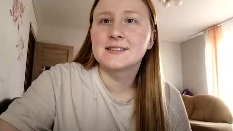 Snapshot of anika_lipps chatting on 10/15/25, 10:04 Anika online show from 10/15/25, 10:04