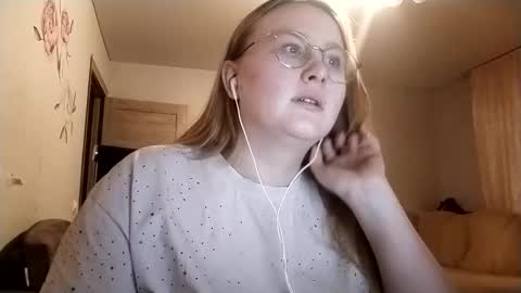 Anika online show from 12/22/25, 12:18