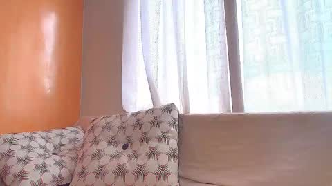 Snapshot of anika_lowen chatting on 11/20/25, 03:56 Anika And Lowen Your Thumbs Up Are Super Important For Us online show from 11/20/25, 03:56