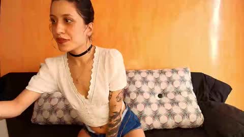 Snapshot of anika_lowen chatting on 12/02/25, 08:48 Anika And Lowen Your Thumbs Up Are Super Important For Us online show from 12/02/25, 08:48