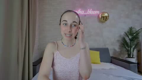 anikabloom online show from 02/20/25, 11:10