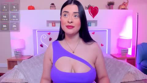 Snapshot of anikaromanof chatting on 02/19/26, 11:39 Anika Romano online show from 02/19/26, 11:39