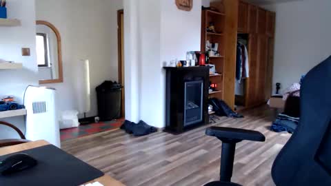 Snapshot of animal_michael chatting on 03/10/26, 03:06 animal_michael online show from 03/10/26, 03:06