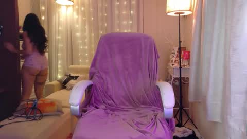 Anisahade online show from 10/04/25, 03:10