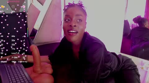 anisha_zambrano online show from 04/16/26, 01:34