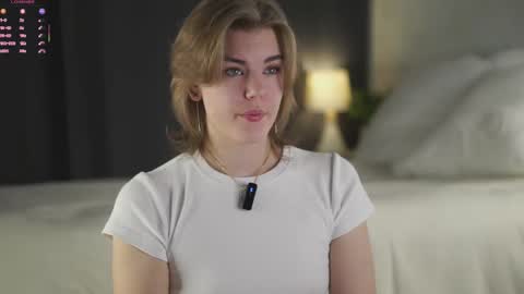 AnishaVivo online show from 12/19/25, 03:08