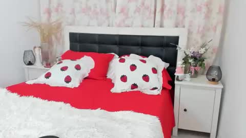 Anisia online show from 04/19/26, 06:43