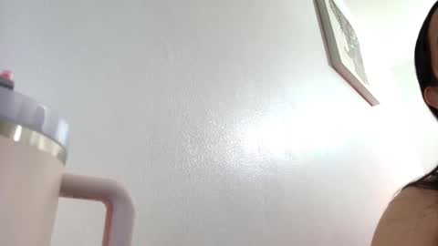 ana independent model online show from 12/04/25, 10:02