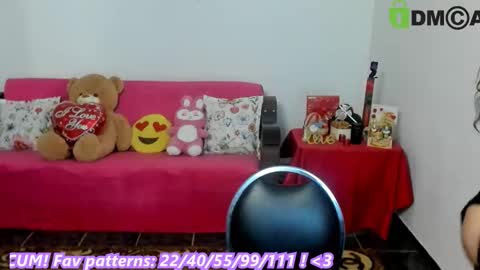 Snapshot of anissyax chatting on 09/26/25, 02:26 AnissyaX online show from 09/26/25, 02:26