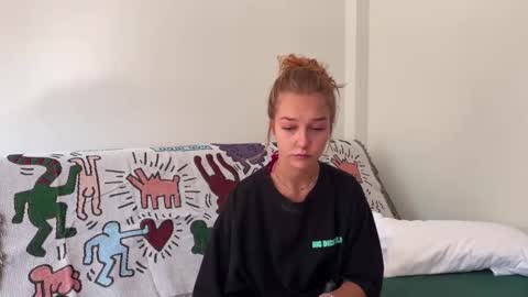 anita__hills online show from 12/19/24, 08:23