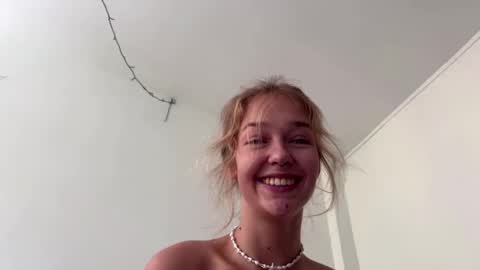 anita__hills online show from 12/25/24, 04:22