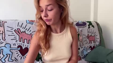 anita__hills online show from 01/15/25, 04:15