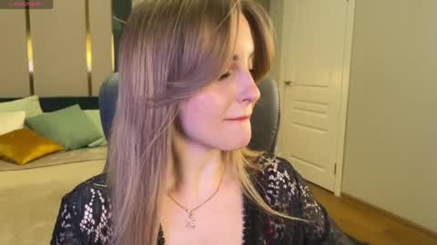 Anita online show from 04/03/26, 01:14