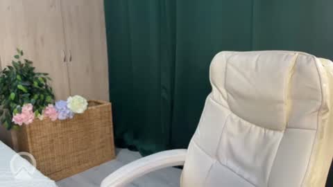 Anita online show from 07/06/26, 01:57