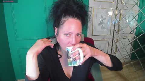 Snapshot of anita_muse chatting on 12/01/24, 04:29 Anita online show from 12/01/24, 04:29