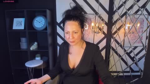 Snapshot of anita_muse chatting on 12/08/24, 01:02 Anita online show from 12/08/24, 01:02