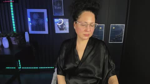 Snapshot of anita_muse chatting on 01/04/25, 10:55 Anita online show from 01/04/25, 10:55