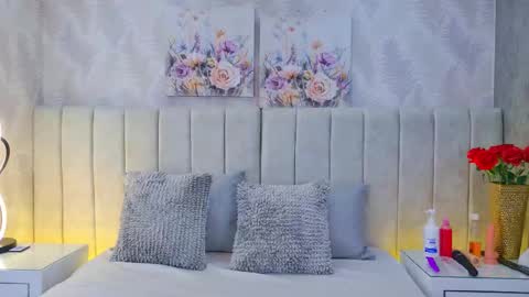 Snapshot of anita_sagegb chatting on 10/11/25, 12:15 Dania Lpez online show from 10/11/25, 12:15