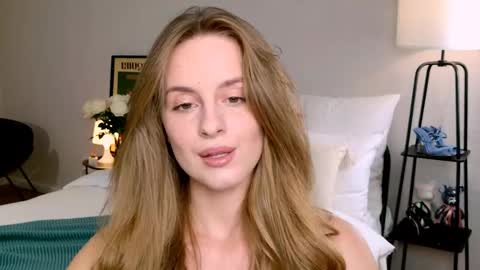 Anita online show from 09/13/25, 02:06